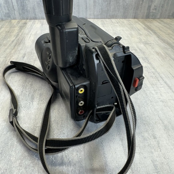 Canon ES750 8mm Video8 Camcorder Camera Video Transfer No Battery Untested As Is - Picture 7 of 8